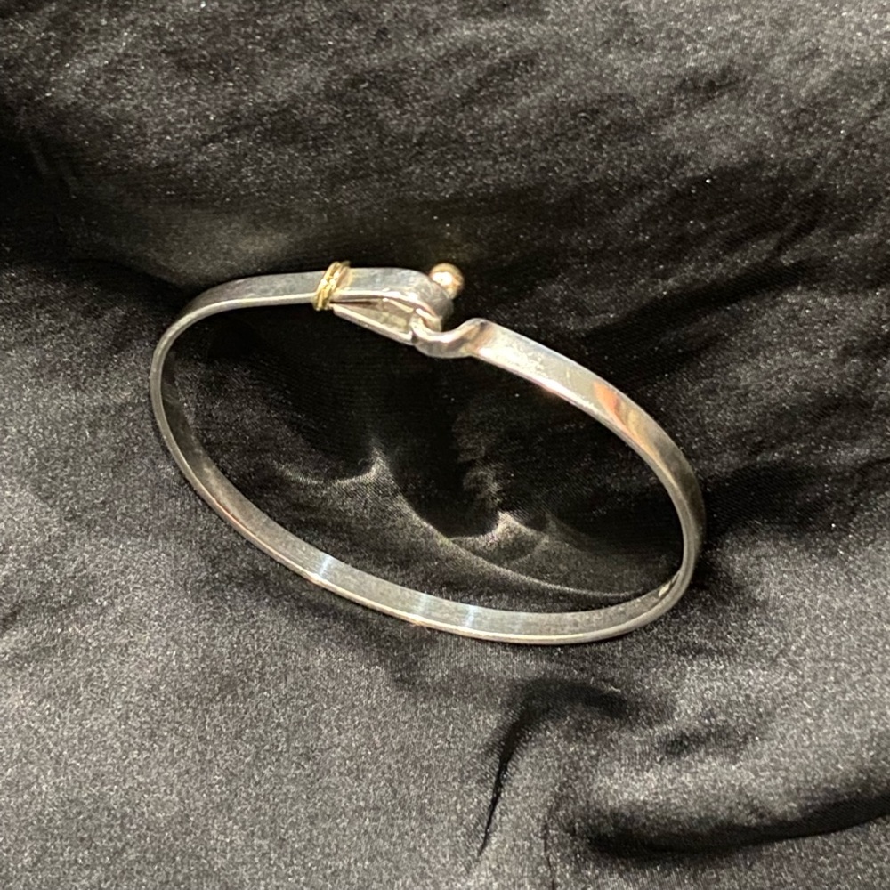 Tiffany & Co. hook eye bracelet